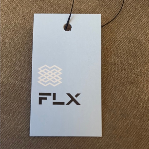 Cream Zippered Pouch - Picture 3 of 3